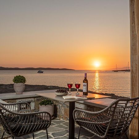 Porto Dema Luxury Suites Schoinoussa Exterior foto