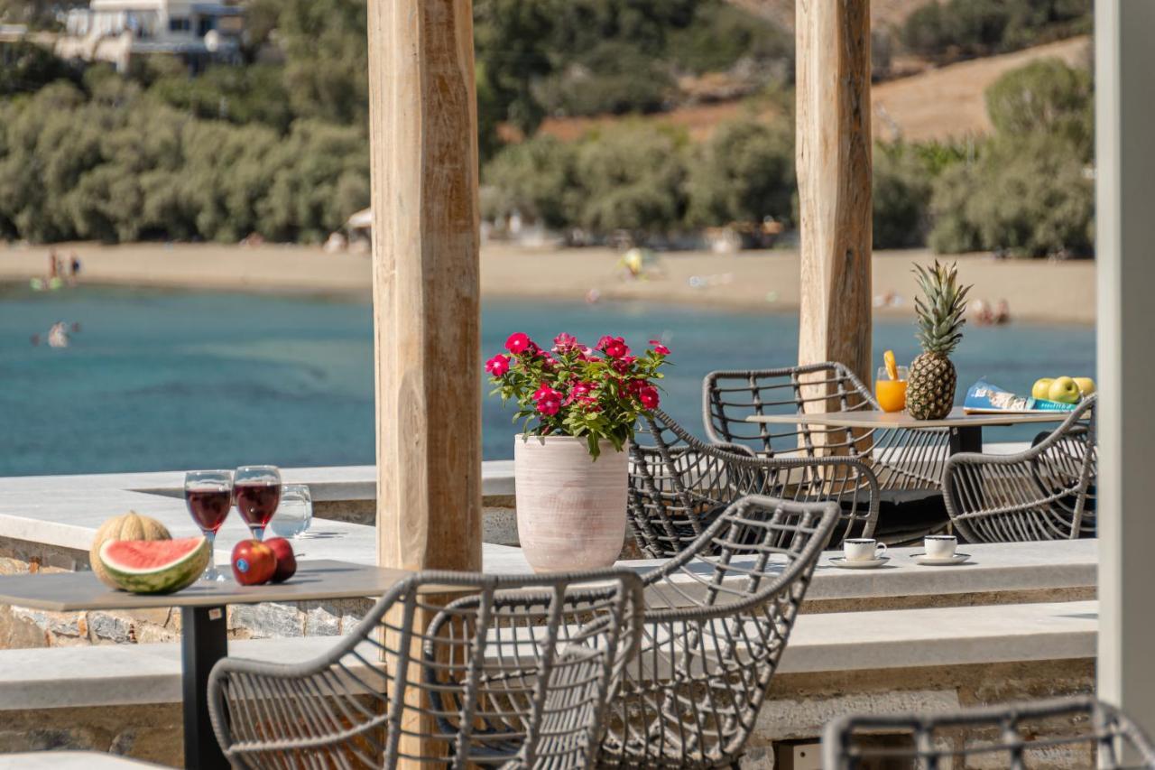 Porto Dema Luxury Suites Schoinoussa Exterior foto