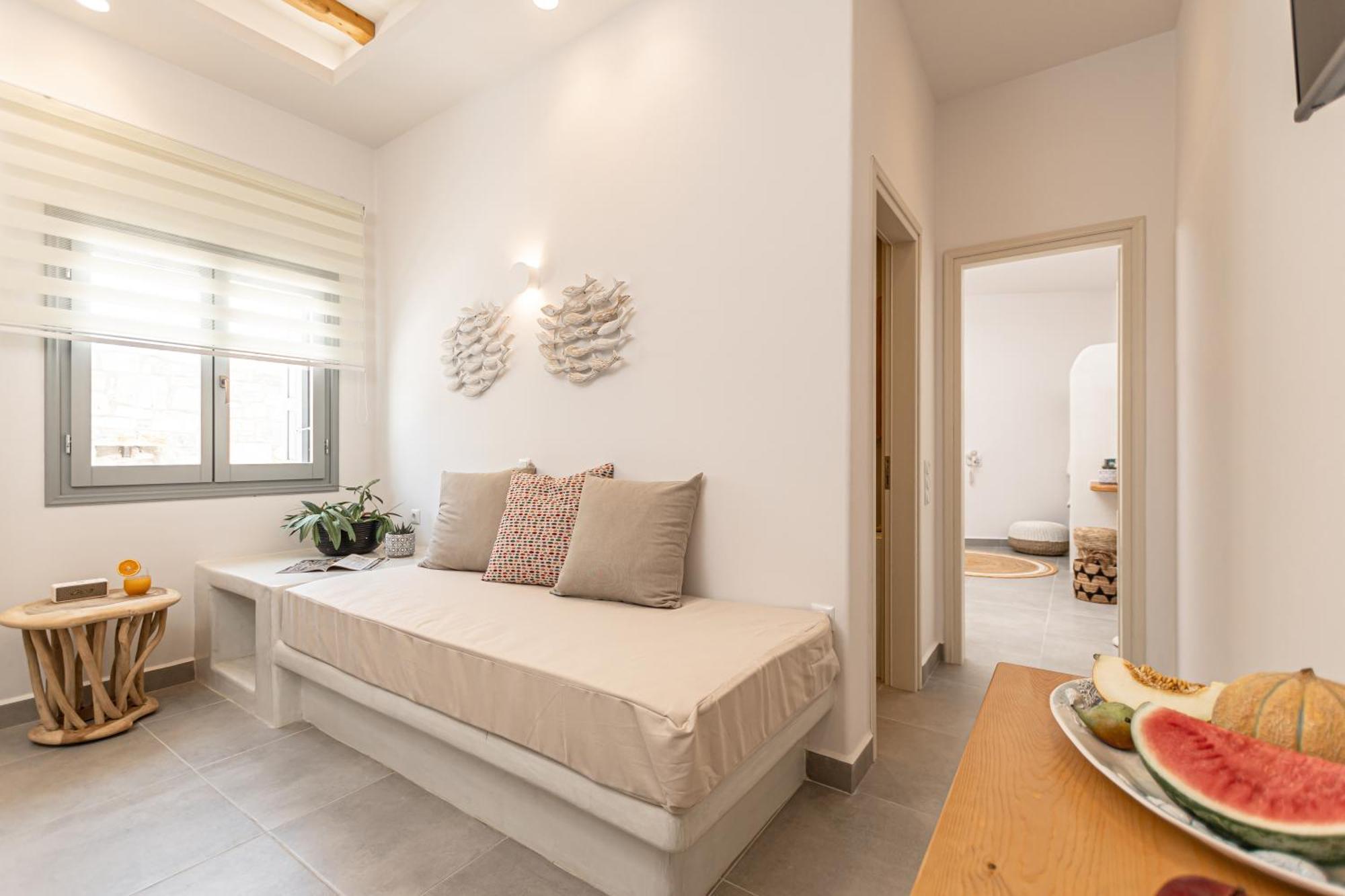 Porto Dema Luxury Suites Schoinoussa Exterior foto